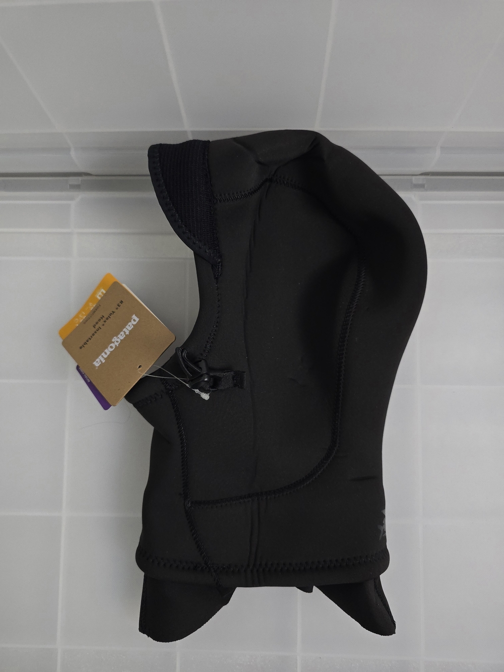Patagonia R3 Yulex Insertable Hood - Picture 5 of 12